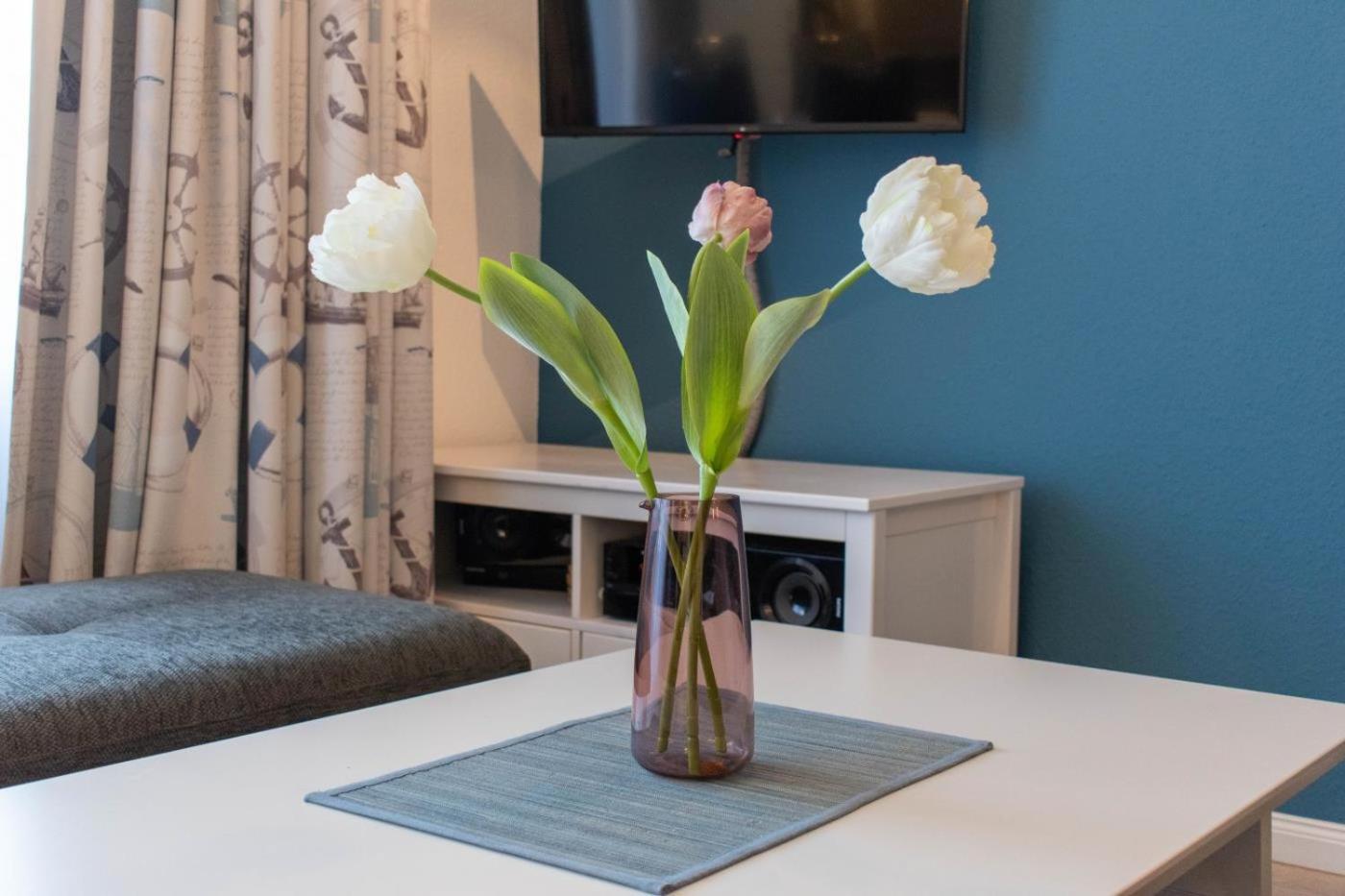 Ferienwohnung Bodo'S Strandkorb ลูเบค ภายนอก รูปภาพ